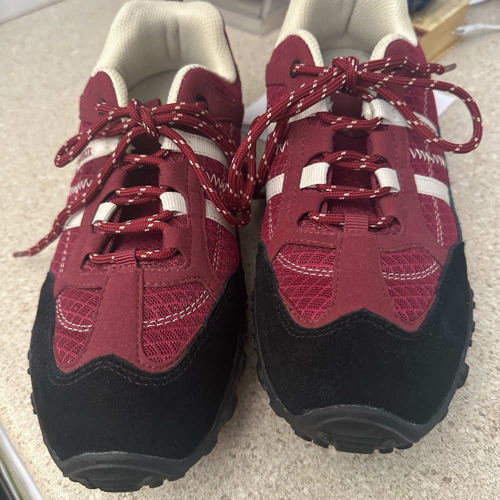 Knix Red and Black Sneakers with Rugged Design